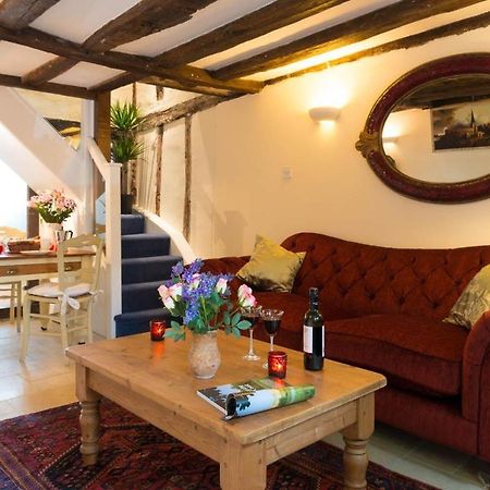 Meddlars A Historic Cottage On The Countryside Edge Of A Vibrant Market Town Hadleigh  외부 사진