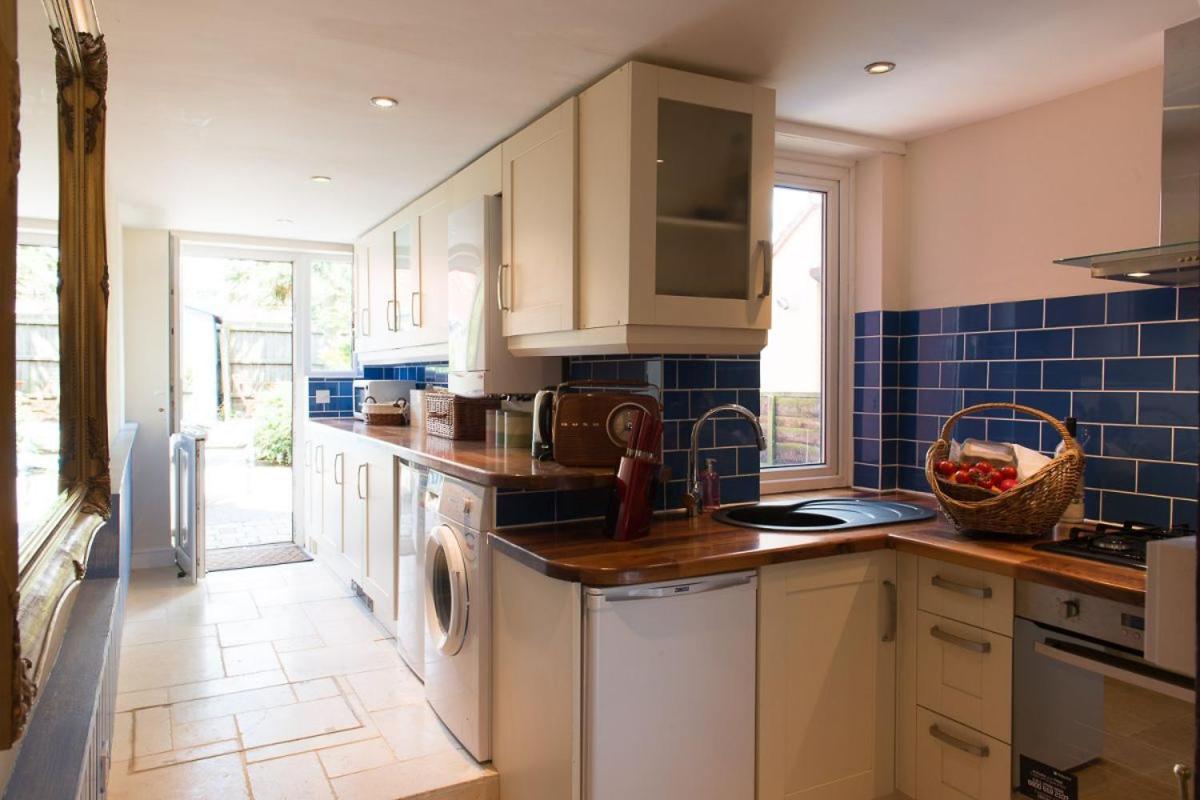 Meddlars A Historic Cottage On The Countryside Edge Of A Vibrant Market Town Hadleigh  외부 사진