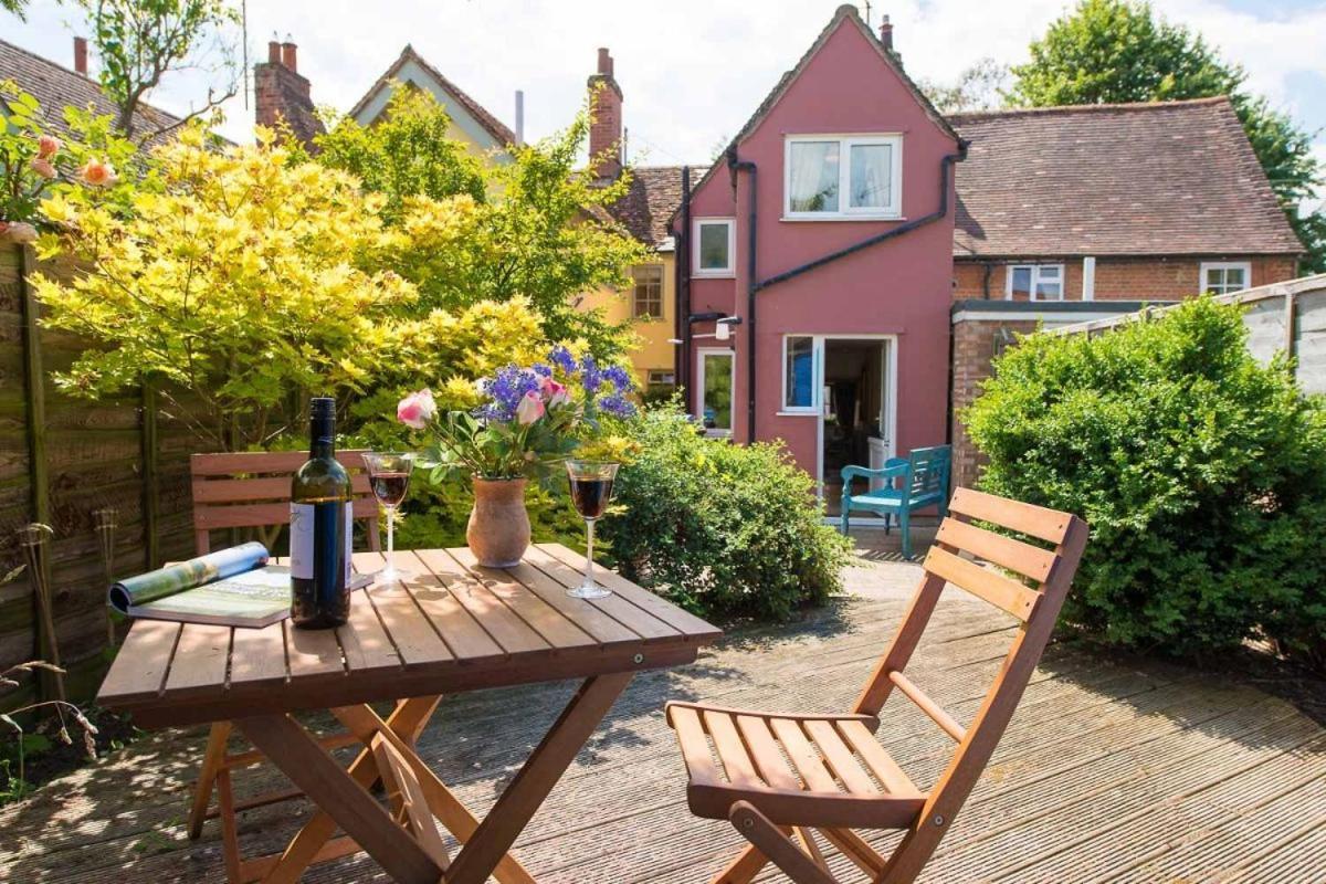 Meddlars A Historic Cottage On The Countryside Edge Of A Vibrant Market Town Hadleigh  외부 사진