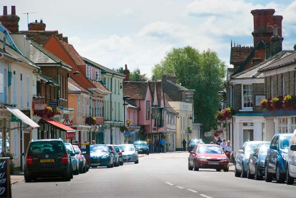 Meddlars A Historic Cottage On The Countryside Edge Of A Vibrant Market Town Hadleigh  외부 사진
