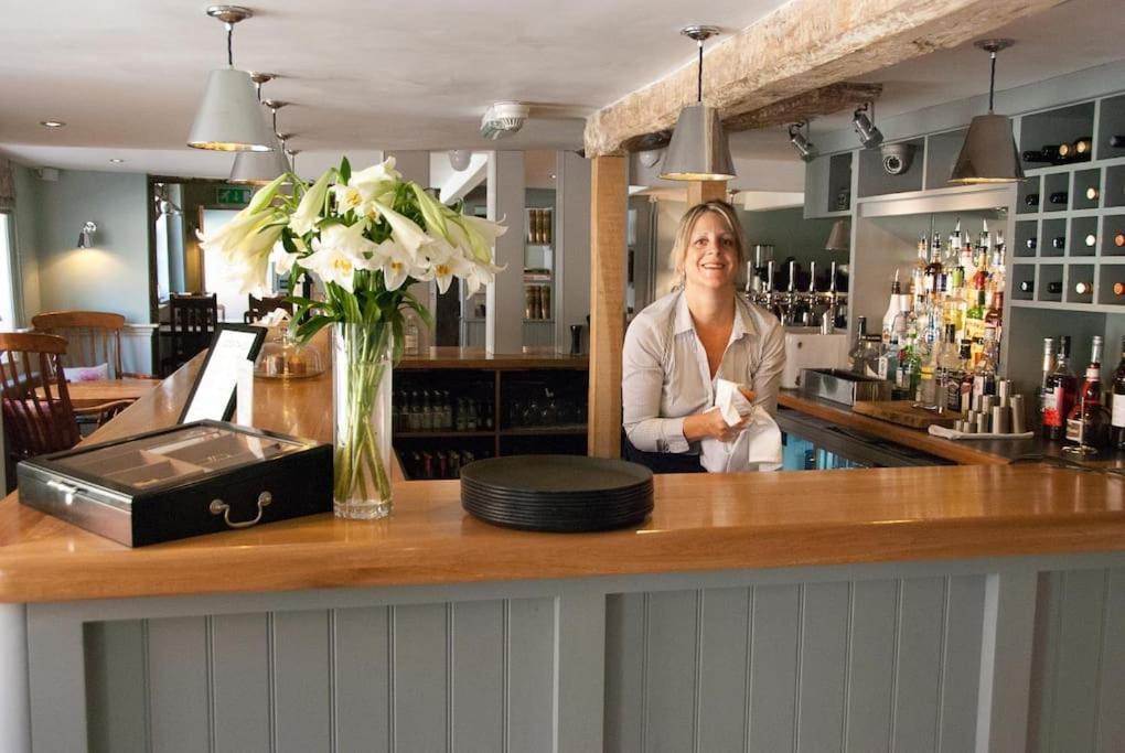 Meddlars A Historic Cottage On The Countryside Edge Of A Vibrant Market Town Hadleigh  외부 사진